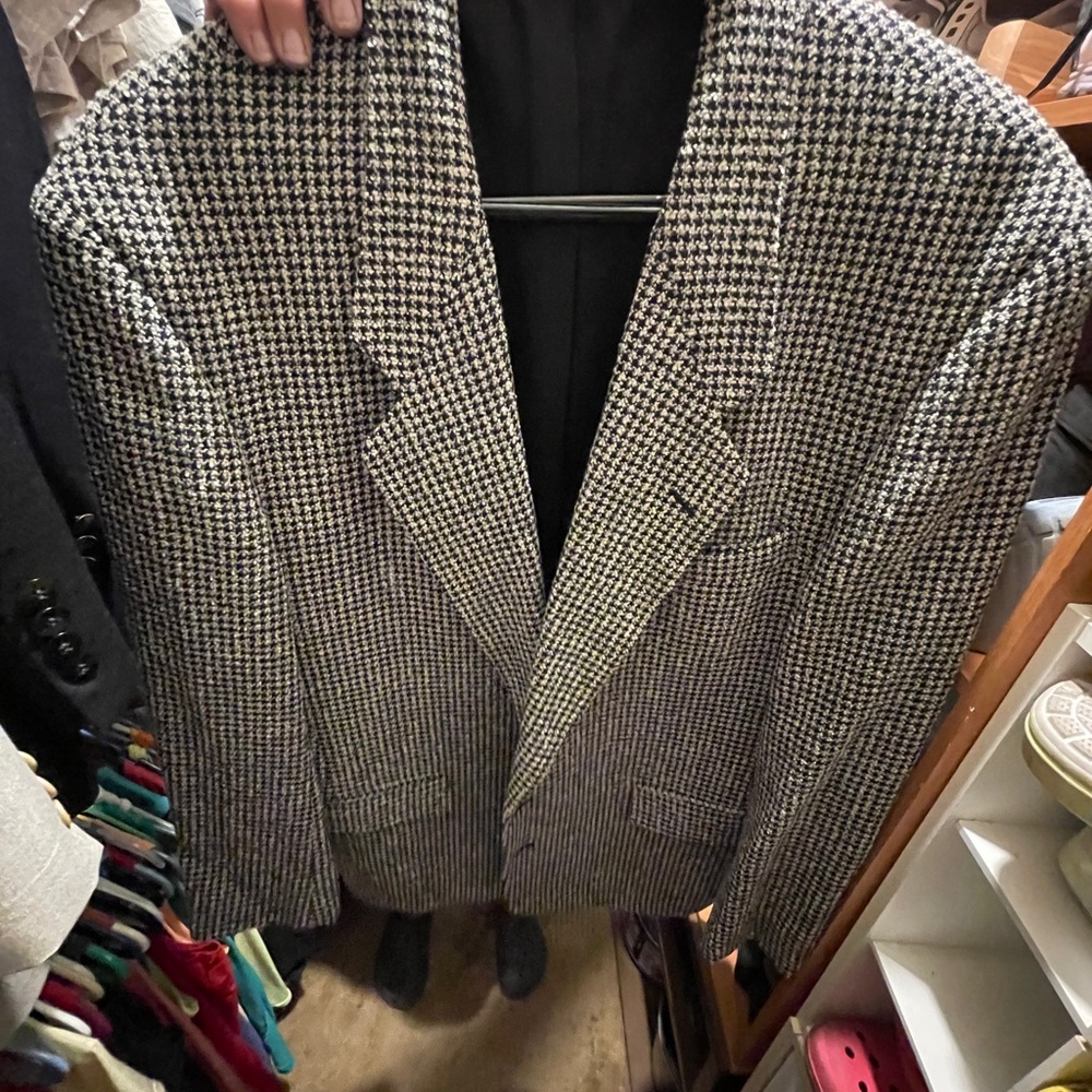 Blazer - Picture 4 of 4